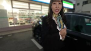 WA-568 A beautiful, busty car dealer who delivered my car with a feminine scent. I asked her to provide some sexual maintenance while still in her suit!?