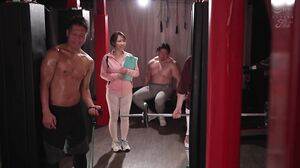 JUFE-595 Macho guys slam into the portio of a soft and fluffy beauty! Huge breasts shaking violently gangbang standing doggy style Shishido Riho