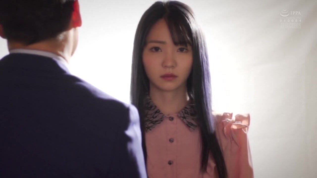 ADN-728 Sorry, Uncle... Meguri Minoshima, a girl who was flowers to become a "girl"