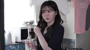 CAWD-884 The fate of an innocent college girl who was defiled by a stinky middle-aged man in her neighbor's trash room, and impregnated with 55 consecutive creampies... Kuroshima Rei