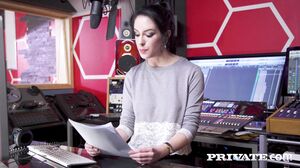 Helena Moeller Sexting to Anal