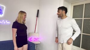 JacquieEtMichelTV – Lola Sporty And Naughty