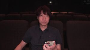 HUNTC-466 During the day on a weekday...It's just me and a slutty woman who came to hunt for men in a barely-popular mini-theater in the countryside!