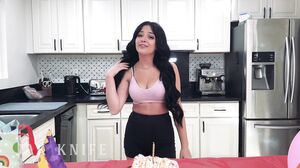 Jak Knife - Best friend finally let me put it in her before bed - Vanessa Marie