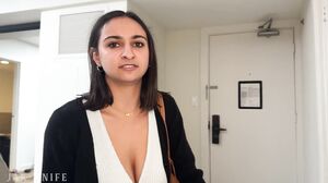 Jak Knife - Big titty coworker says NO to CONDOM during business trip hookup - Hailey Rose