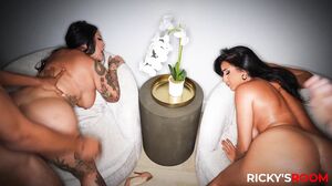 RICKYSROOM Roxie Sinner's Foursome Fantasy