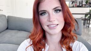 Zoeneli - My Roommates Girlfriend Helps Me Relax After Work And Gets a Huge Facial