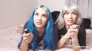 Yenifer Chacon - I am Bored, let's have a Cum Race
