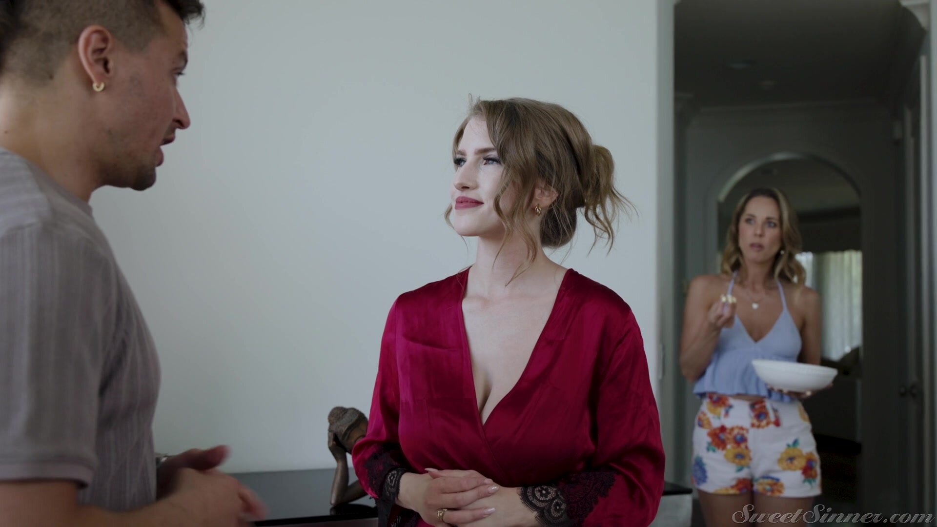 SweetSinner - Megan Mistakes Backstabbing Passion