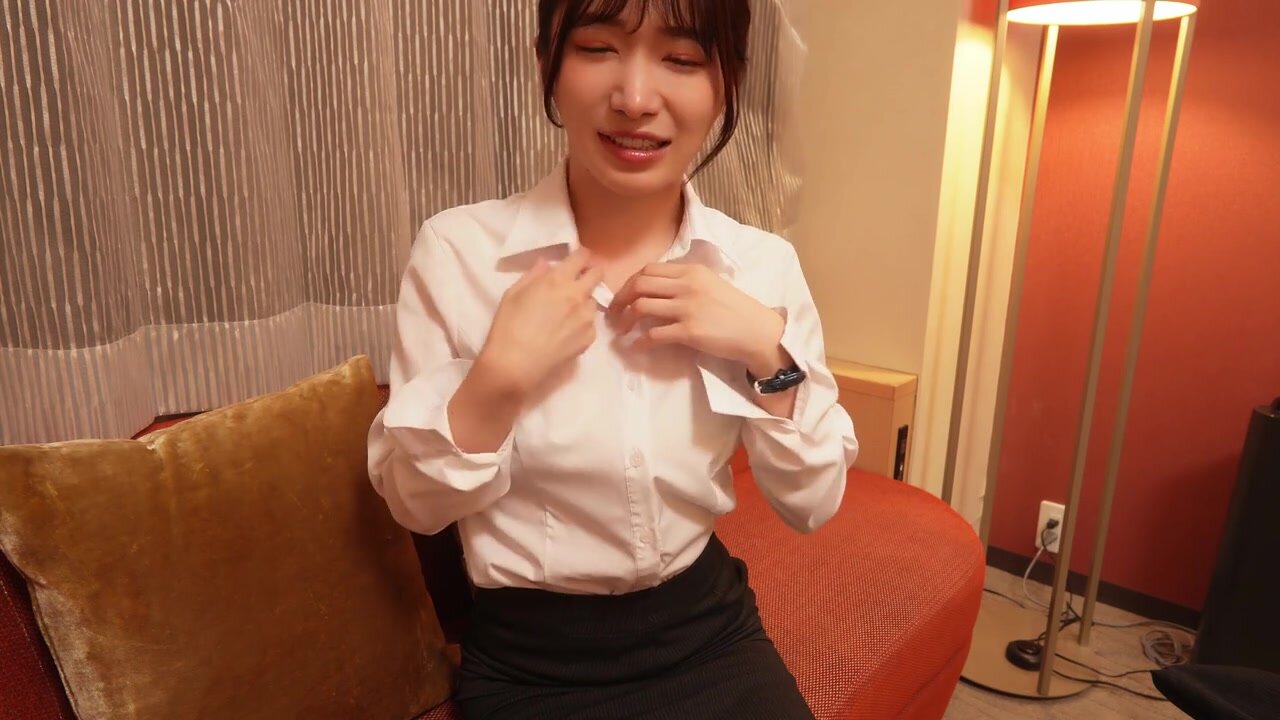 PMFT-231 Alone with a female employee, love and masturbation show, Ruu Totsuka Ruu