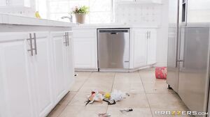 Ryan Keely Busty Housewife Satisfies Her Sexual Desires With Her Unruly Stepson