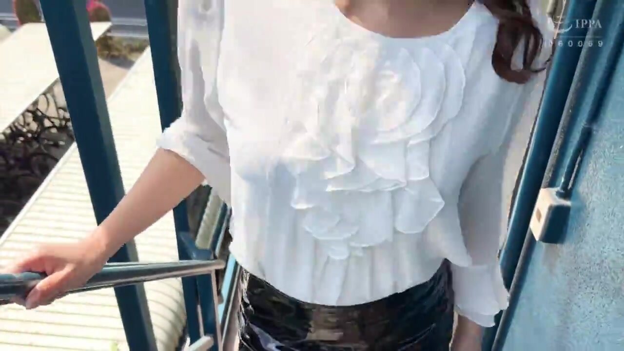 SYKH-157 Raw sex with a beautiful witch in boots. Her beauty melts in the pleasure of a quick dick... Miho, 33 years old