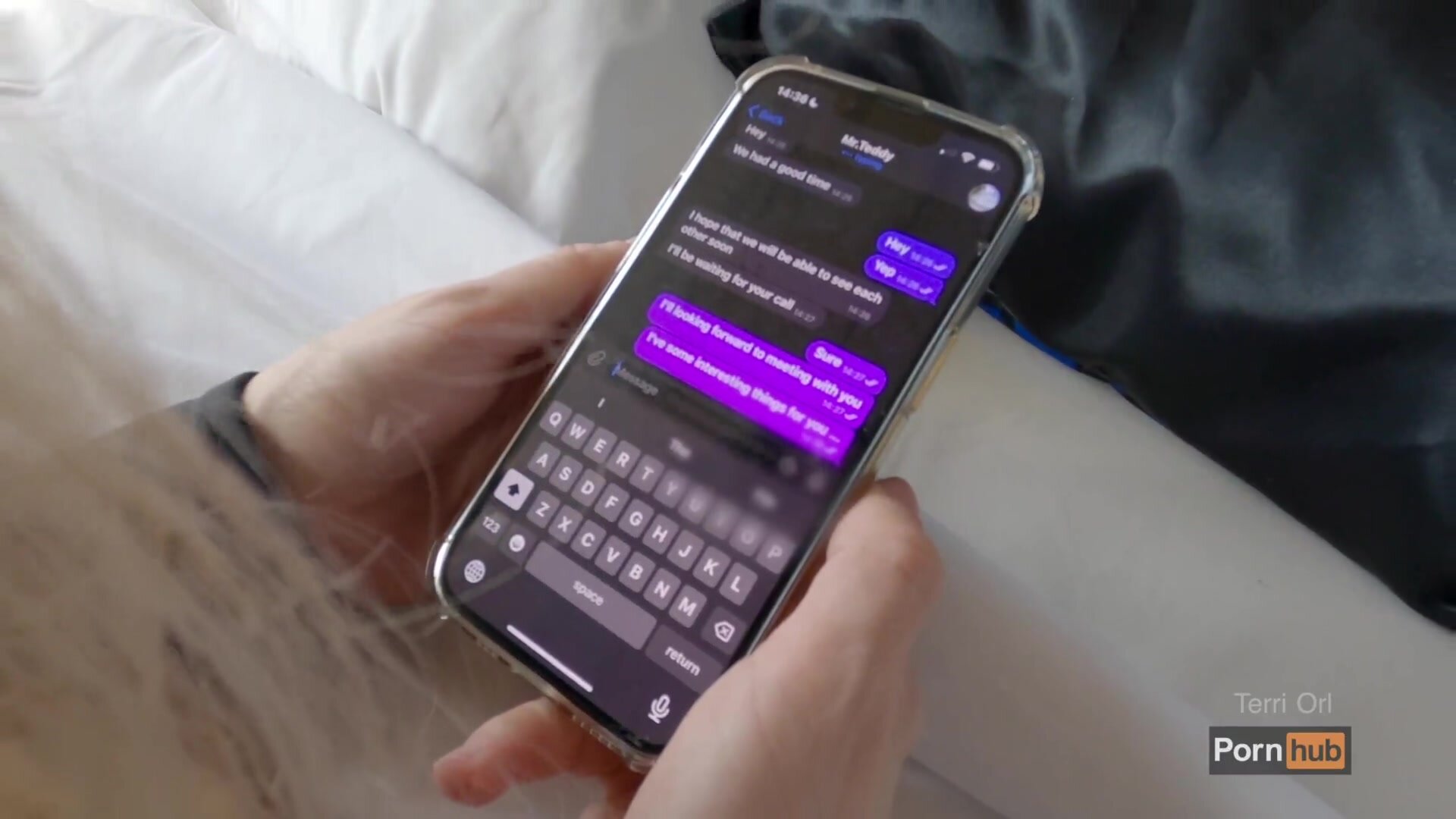 Terri Orl - A sexy girl got bored in a hotel room and invited a guy to entertain her with his strong dick