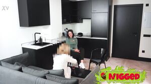 Home delivery. The Glovo delivery guy can't resist brunette Babybell's spectacular ass in Nigged