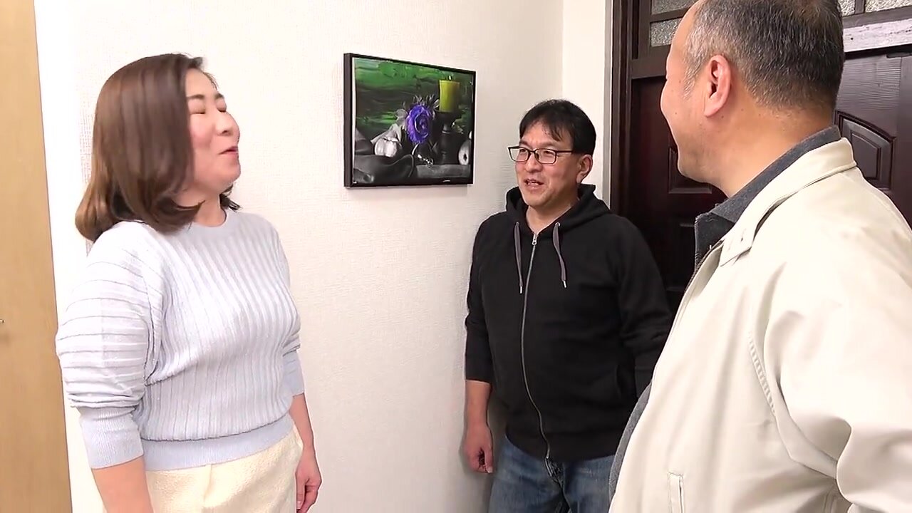 TMRD-1319 Wide-Legged Mature Woman Erotic Drama 6 Men 4 Hours “That’s dirty, no way~!”