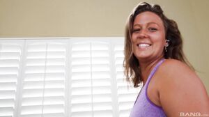 Her Rumpus Is Scrumptious - Febby Twigs