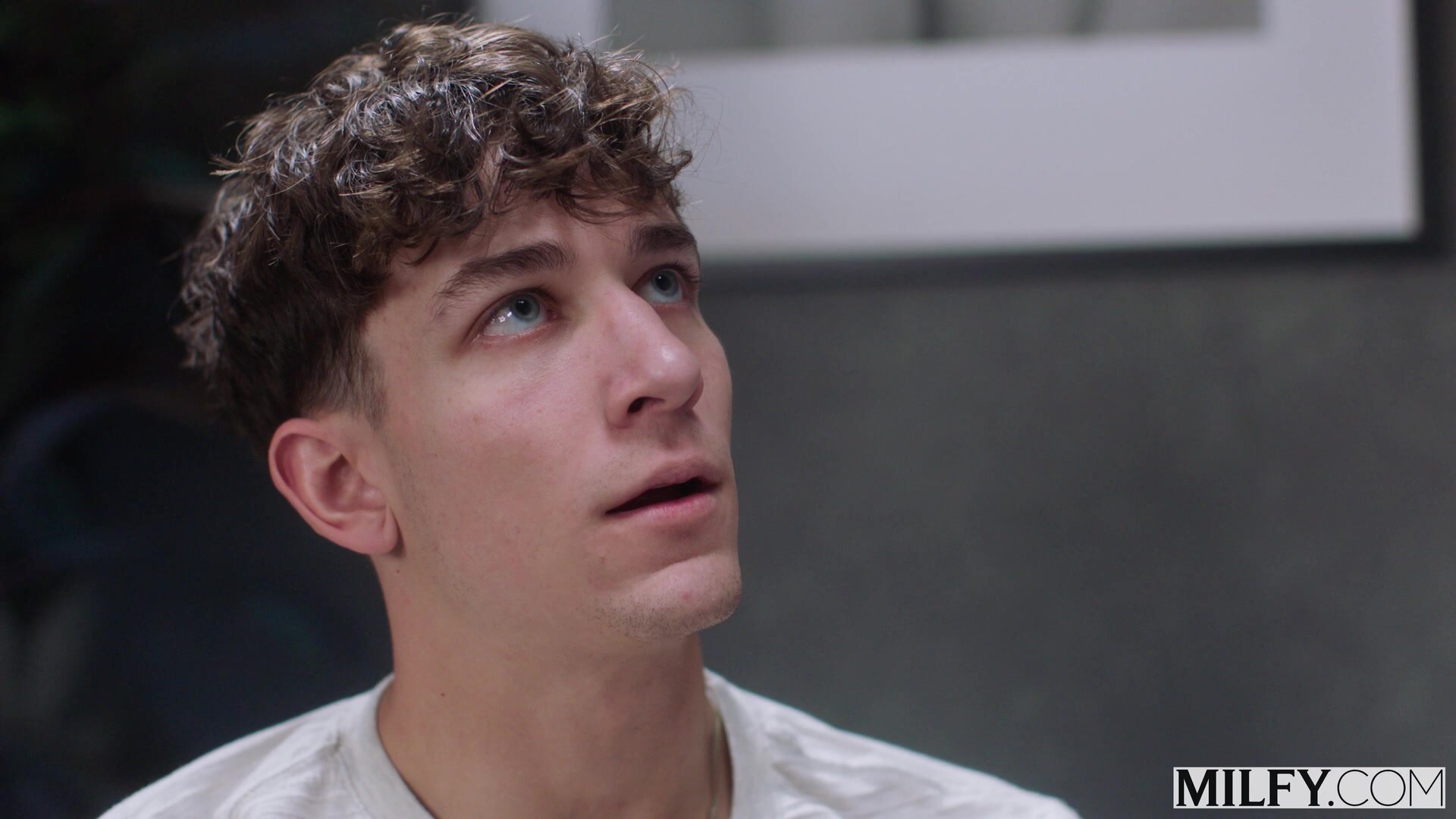 Milfy - Lexi Luna - Naughty MILF Lexi Seduces Young Stud In Shower