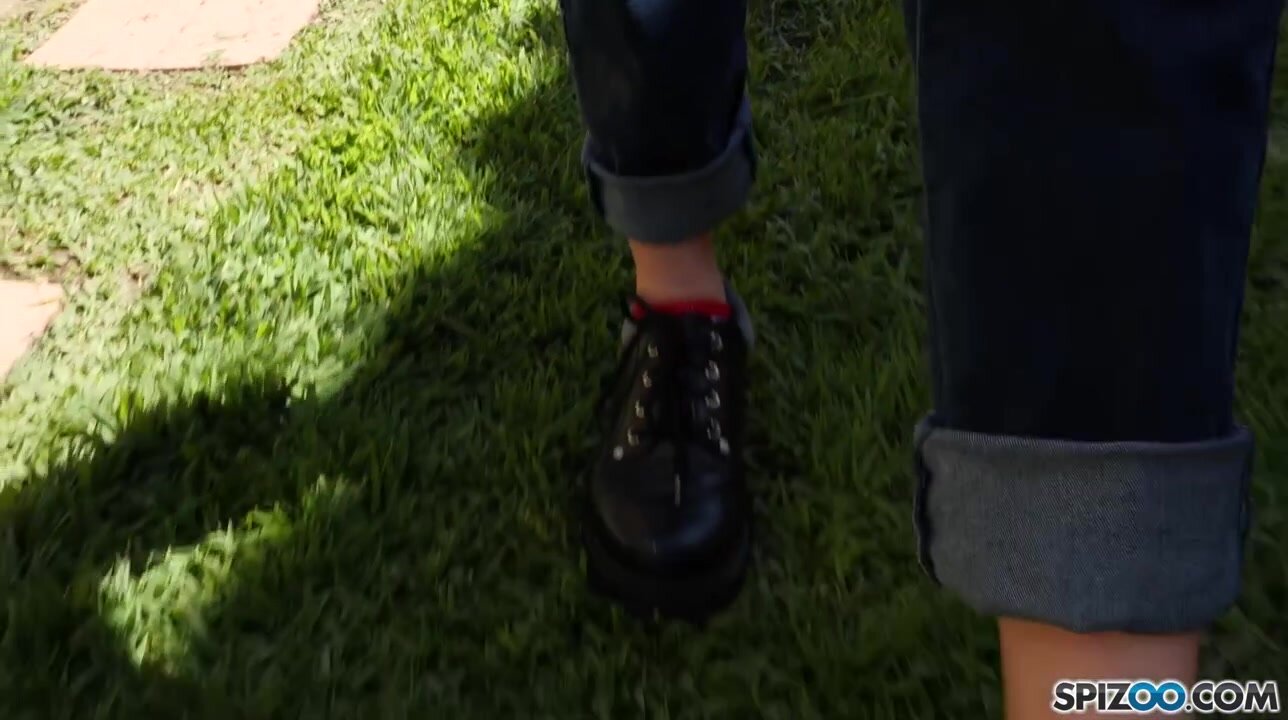 Ryan Keely Emily Blacc Nickey Hunstman Friends Seduce A Have Their First Lesbian Threesome With The Sexy Gardener