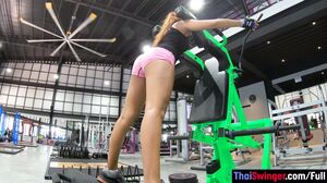 Butt workout for Thai girlfriend and sex