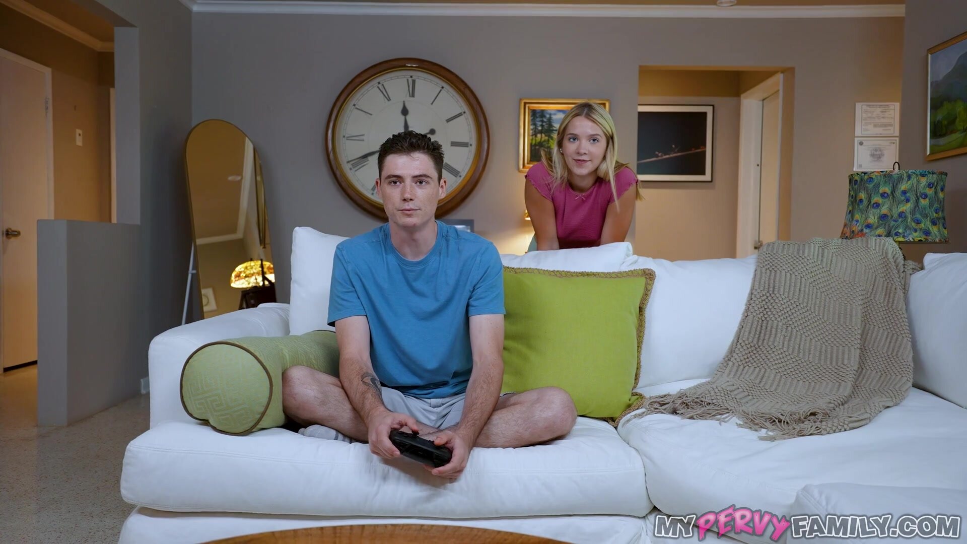 MyPervyFamily - Becky Summer My Gamer Stepsister Wants A Turn Too