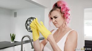 The Clumsiest Girl In The World Video With Zac Wild, Kendra Sunderland