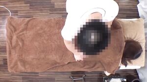 On her way home from shopping on her day off from work, a cute lady came to the store with clean hair, smooth hair and a ridiculously beautiful ass that is sensitive all over the place.