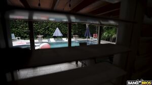 Isa Bella’s Perfectly Tight Body in 4K