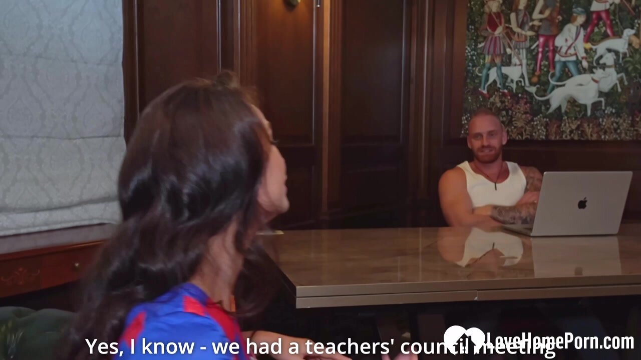 Trainer Fucks His Hottest Cheerleader Hard in Office