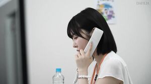 DLDSS-441 Zenba Mami, the number one resignation agent, is flowers by a black company and ends up crying, pissing herself, and begging for a dick with tears in her eyes.