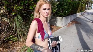 Lilli Dixon Blue Eyed Blonde Public Sex