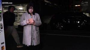 SCOP-887 A girl is broke on her way home from a cosplay event bu