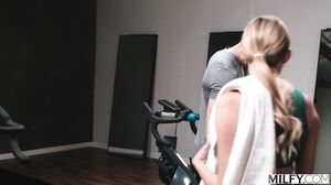 Milfy - Sierra Spunk Married MILF Gets Her Pussy Worked Out