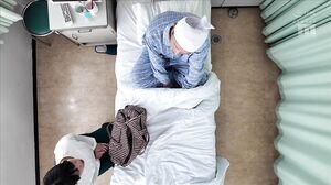 MIDA-397 A caring nurse gives a titty fuck and close-up NTR nursing session, with huge J-cup breasts that are much bigger than his wife's.