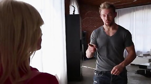 Swedish Amatuer Elaina Raye teen