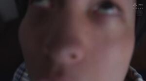 JUR-524 Carried away by her sweet whispers, I became addicted to sex with married women, staying at home until I ended up repeating a year at university... Yuuka Niizuma