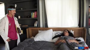 Aliyah Taylor - Stomach Fake in 4K