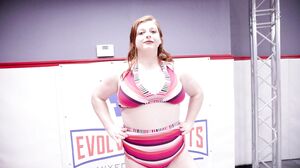 EvolvedFightsLez - Betty Brickhouse Vs Paris Love