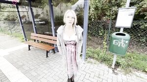 ViviVallentine - Im Dirndl abgeschleppt - Geht's da zum Arschficken