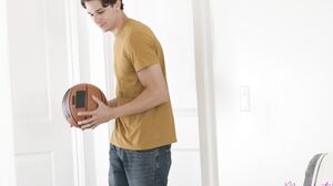 MomWantsCreampie - Brianna Coppage - Inside Of Stepmom