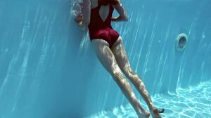 Hot mixed race teen Fernanda Releve swimming naked