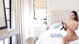 Vanna Bardot - Babes - Swiping Raw Dog