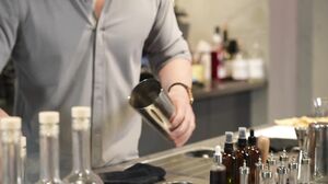 1LanaBanana - No Cash¿ Girl's Wild Strategy to get Free Drinks from the Bartender