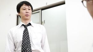 BAGR-075 Shizuku Kawakami: A girl who is a bit clumsy and has a bad sense of distance, suddenly touches her genitals and makes the guys ejaculate in their panties.