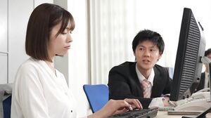 FNS-134 Tsubasa Mai, a female employee, is subjected to persistent breast harassment by her insolent subordinate five days a week during overtime, and her body has improved to the point where she can orgasm instantly.