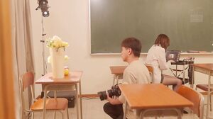 CJOD-486 One-on-one adultery lesson with a nude model teacher. My nipples are rock hard! She has a nice body and J-cup breasts, and she calms me down over and over again as a member of the photography club, making my dick hard... JULIA