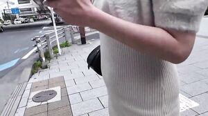 CLUB-894 Big-breasted office lady stalked and flowers