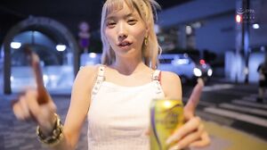 WAAA-594 "Don't cum until I say it's okay?" She grabs a masochistic man and jacks his nipples! A handjob, teasing, and raw sex with a slutty woman. Haruyo Moka