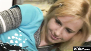 Irresistible blonde babe fingers her pussy