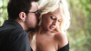 Babes - Ivana Sugar - Tempting