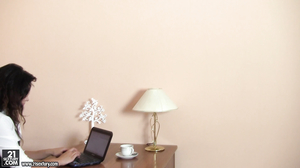 OFFICIALLY KINKY - Alysa Gap , Lisa